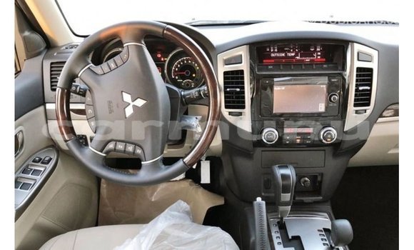 Buy Import Mitsubishi Pajero Black Car in Import - Dubai in Region of Bouenza Buy Import Mitsubishi Pajero Black Car in Import - Dubai in Region of Bouenza