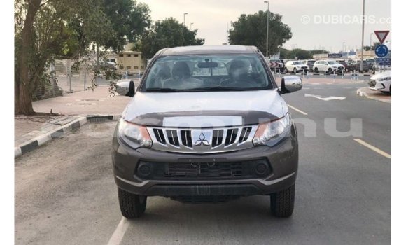 Buy Import Mitsubishi L200 Brown Car in Import - Dubai in Region of Bouenza Buy Import Mitsubishi L200 Brown Car in Import - Dubai in Region of Bouenza