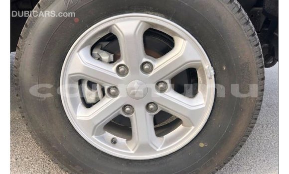 Buy Import Mitsubishi L200 Brown Car in Import - Dubai in Region of Bouenza Buy Import Mitsubishi L200 Brown Car in Import - Dubai in Region of Bouenza