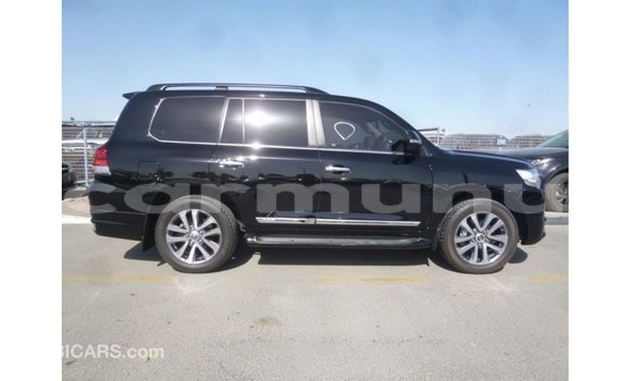 Buy Import Toyota Land Cruiser Black Car in Import - Dubai in Region of Bouenza Buy Import Toyota Land Cruiser Black Car in Import - Dubai in Region of Bouenza