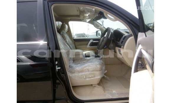 Acheter Import Voiture Toyota Land Cruiser Noir à Import - Dubai, Région de la Bouenza Acheter Import Voiture Toyota Land Cruiser Noir à Import - Dubai, Région de la Bouenza