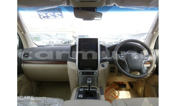 Buy Import Toyota Land Cruiser Other Car in Import - Dubai in Region of Bouenza Buy Import Toyota Land Cruiser Other Car in Import - Dubai in Region of Bouenza