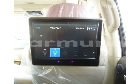 Acheter Import Voiture Toyota Land Cruiser Blanc à Import - Dubai, Région de la Bouenza Acheter Import Voiture Toyota Land Cruiser Blanc à Import - Dubai, Région de la Bouenza