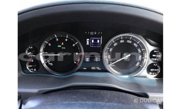 Buy Import Toyota Land Cruiser White Car in Import - Dubai in Region of Bouenza Buy Import Toyota Land Cruiser White Car in Import - Dubai in Region of Bouenza