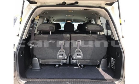Buy Import Toyota Land Cruiser White Car in Import - Dubai in Region of Bouenza Buy Import Toyota Land Cruiser White Car in Import - Dubai in Region of Bouenza