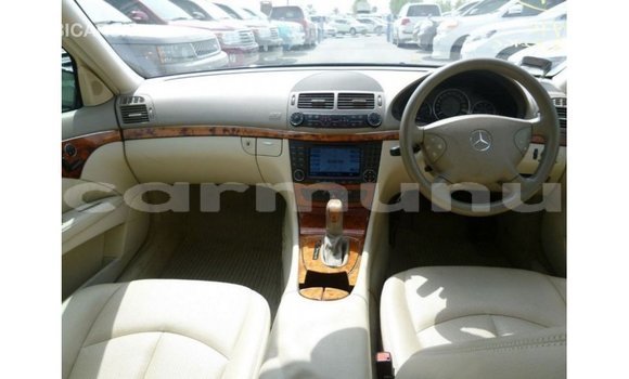 Buy Import Mercedes-Benz 200 Blue Car in Import - Dubai in Region of Bouenza Buy Import Mercedes-Benz 200 Blue Car in Import - Dubai in Region of Bouenza