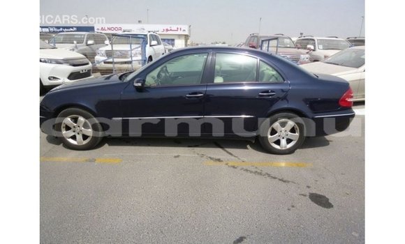 Buy Import Mercedes-Benz 200 Blue Car in Import - Dubai in Region of Bouenza Buy Import Mercedes-Benz 200 Blue Car in Import - Dubai in Region of Bouenza