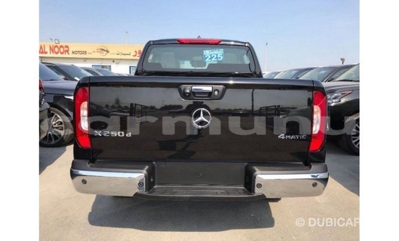 Buy Import Mercedes-Benz 250 Black Car in Import - Dubai in Region of Bouenza Buy Import Mercedes-Benz 250 Black Car in Import - Dubai in Region of Bouenza