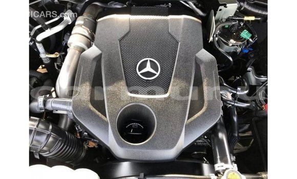 Buy Import Mercedes-Benz 250 Black Car in Import - Dubai in Region of Bouenza Buy Import Mercedes-Benz 250 Black Car in Import - Dubai in Region of Bouenza