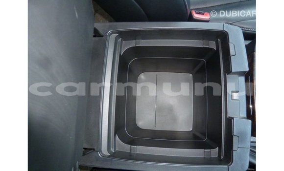 Acheter Import Voiture Toyota Land Cruiser Blanc à Import - Dubai, Région de la Bouenza Acheter Import Voiture Toyota Land Cruiser Blanc à Import - Dubai, Région de la Bouenza