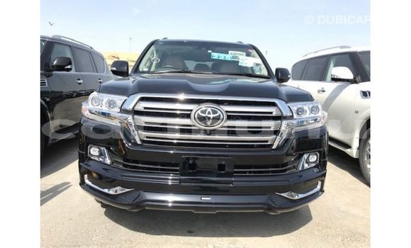 Buy Import Toyota Land Cruiser Black Car in Import - Dubai in Region of Bouenza Buy Import Toyota Land Cruiser Black Car in Import - Dubai in Region of Bouenza