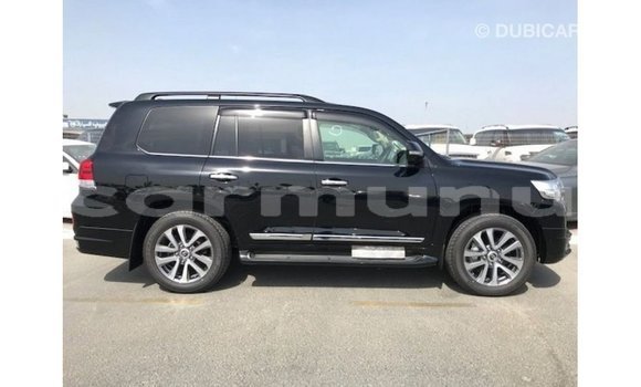 Buy Import Toyota Land Cruiser Black Car in Import - Dubai in Region of Bouenza Buy Import Toyota Land Cruiser Black Car in Import - Dubai in Region of Bouenza