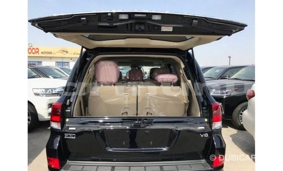 Buy Import Toyota Land Cruiser Black Car in Import - Dubai in Region of Bouenza Buy Import Toyota Land Cruiser Black Car in Import - Dubai in Region of Bouenza