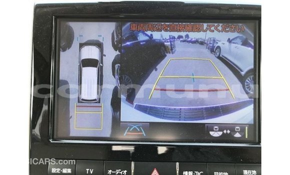 Buy Import Toyota Land Cruiser White Car in Import - Dubai in Region of Bouenza Buy Import Toyota Land Cruiser White Car in Import - Dubai in Region of Bouenza