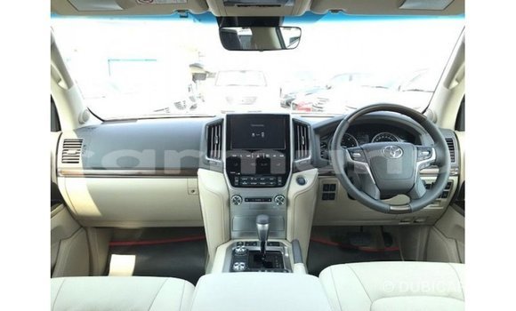 Buy Import Toyota Land Cruiser Black Car in Import - Dubai in Region of Bouenza Buy Import Toyota Land Cruiser Black Car in Import - Dubai in Region of Bouenza