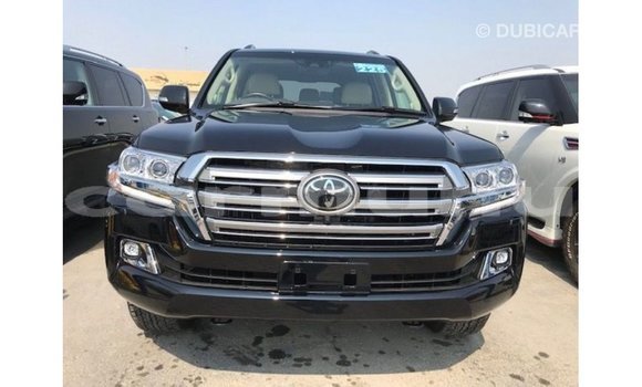 Buy Import Toyota Land Cruiser Black Car in Import - Dubai in Region of Bouenza Buy Import Toyota Land Cruiser Black Car in Import - Dubai in Region of Bouenza