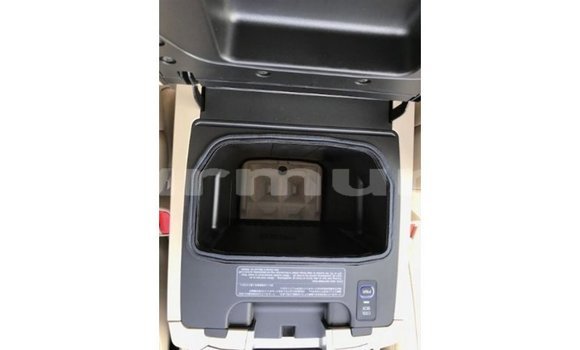 Buy Import Toyota Land Cruiser Black Car in Import - Dubai in Region of Bouenza Buy Import Toyota Land Cruiser Black Car in Import - Dubai in Region of Bouenza