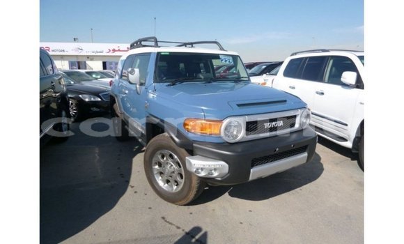 Acheter Import Voiture Toyota FJ Cruiser Bleu à Import - Dubai, Région de la Bouenza Acheter Import Voiture Toyota FJ Cruiser Bleu à Import - Dubai, Région de la Bouenza