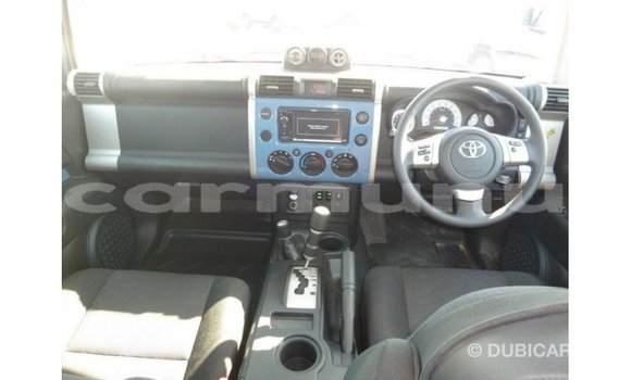Acheter Import Voiture Toyota FJ Cruiser Bleu à Import - Dubai, Région de la Bouenza Acheter Import Voiture Toyota FJ Cruiser Bleu à Import - Dubai, Région de la Bouenza