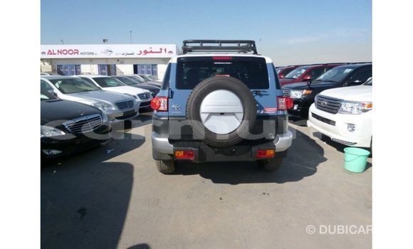 Acheter Import Voiture Toyota FJ Cruiser Bleu à Import - Dubai, Région de la Bouenza Acheter Import Voiture Toyota FJ Cruiser Bleu à Import - Dubai, Région de la Bouenza