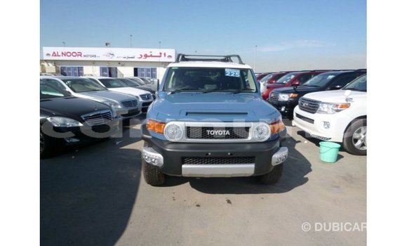 Acheter Import Voiture Toyota FJ Cruiser Bleu à Import - Dubai, Région de la Bouenza Acheter Import Voiture Toyota FJ Cruiser Bleu à Import - Dubai, Région de la Bouenza