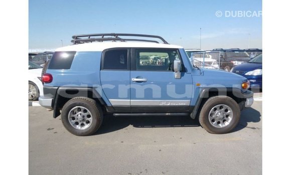 Acheter Import Voiture Toyota FJ Cruiser Bleu à Import - Dubai, Région de la Bouenza Acheter Import Voiture Toyota FJ Cruiser Bleu à Import - Dubai, Région de la Bouenza