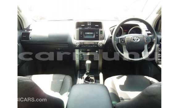 Acheter Import Voiture Toyota Prado Blanc à Import - Dubai, Région de la Bouenza Acheter Import Voiture Toyota Prado Blanc à Import - Dubai, Région de la Bouenza