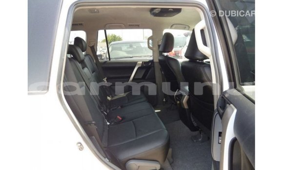 Acheter Import Voiture Toyota Prado Blanc à Import - Dubai, Région de la Bouenza Acheter Import Voiture Toyota Prado Blanc à Import - Dubai, Région de la Bouenza