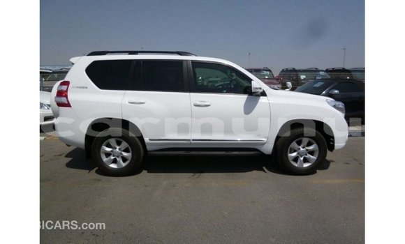 Acheter Import Voiture Toyota Prado Blanc à Import - Dubai, Région de la Bouenza Acheter Import Voiture Toyota Prado Blanc à Import - Dubai, Région de la Bouenza