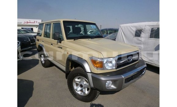 Buy Import Toyota Land Cruiser Beige Car in Import - Dubai in Region of Bouenza Buy Import Toyota Land Cruiser Beige Car in Import - Dubai in Region of Bouenza
