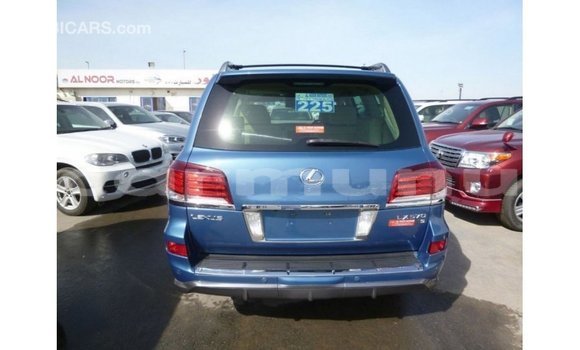 Acheter Import Voiture Lexus LX Bleu à Import - Dubai, Région de la Bouenza Acheter Import Voiture Lexus LX Bleu à Import - Dubai, Région de la Bouenza