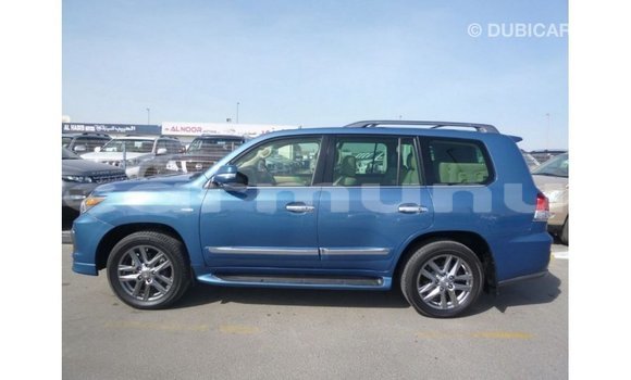 Acheter Import Voiture Lexus LX Bleu à Import - Dubai, Région de la Bouenza Acheter Import Voiture Lexus LX Bleu à Import - Dubai, Région de la Bouenza