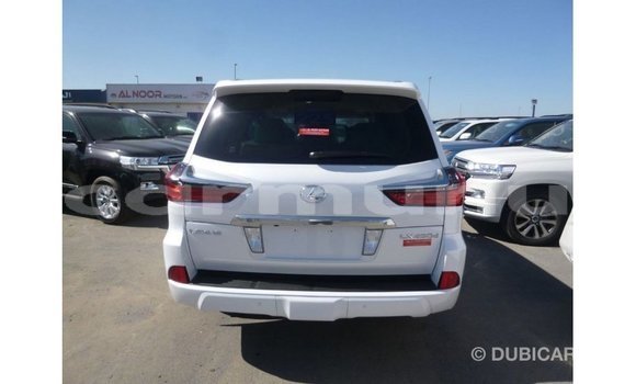 Acheter Import Voiture Lexus LX Blanc à Import - Dubai, Région de la Bouenza Acheter Import Voiture Lexus LX Blanc à Import - Dubai, Région de la Bouenza