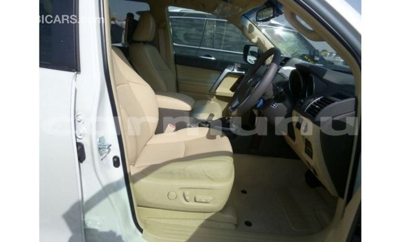 Buy Import Toyota Prado White Car in Import - Dubai in Region of Bouenza Buy Import Toyota Prado White Car in Import - Dubai in Region of Bouenza