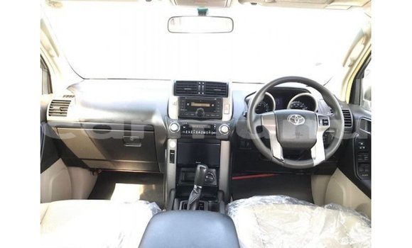 Buy Import Toyota Prado White Car in Import - Dubai in Region of Bouenza Buy Import Toyota Prado White Car in Import - Dubai in Region of Bouenza