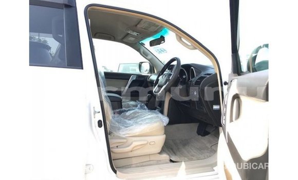 Buy Import Toyota Prado White Car in Import - Dubai in Region of Bouenza Buy Import Toyota Prado White Car in Import - Dubai in Region of Bouenza