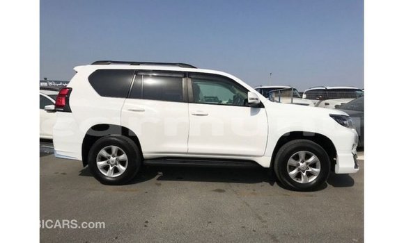 Buy Import Toyota Prado White Car in Import - Dubai in Region of Bouenza Buy Import Toyota Prado White Car in Import - Dubai in Region of Bouenza