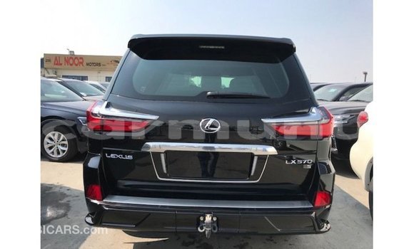 Acheter Import Voiture Lexus LX Noir à Import - Dubai, Région de la Bouenza Acheter Import Voiture Lexus LX Noir à Import - Dubai, Région de la Bouenza