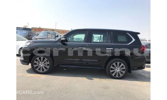 Acheter Import Voiture Lexus LX Noir à Import - Dubai, Région de la Bouenza Acheter Import Voiture Lexus LX Noir à Import - Dubai, Région de la Bouenza