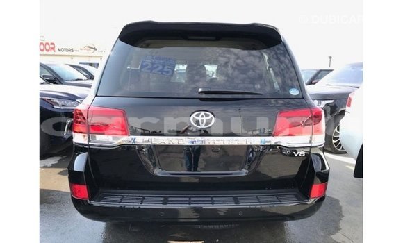 Acheter Import Voiture Toyota Land Cruiser Noir à Import - Dubai, Région de la Bouenza Acheter Import Voiture Toyota Land Cruiser Noir à Import - Dubai, Région de la Bouenza