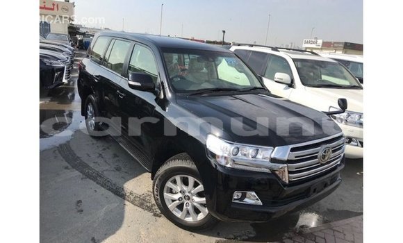 Acheter Import Voiture Toyota Land Cruiser Noir à Import - Dubai, Région de la Bouenza Acheter Import Voiture Toyota Land Cruiser Noir à Import - Dubai, Région de la Bouenza