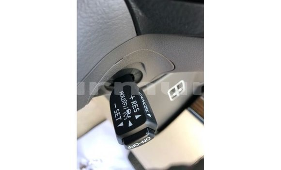 Buy Import Toyota Land Cruiser White Car in Import - Dubai in Region of Bouenza Buy Import Toyota Land Cruiser White Car in Import - Dubai in Region of Bouenza