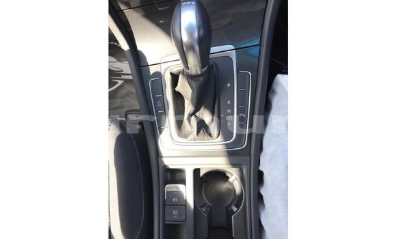 Buy Import Volkswagen Golf Other Car in Import - Dubai in Region of Bouenza Buy Import Volkswagen Golf Other Car in Import - Dubai in Region of Bouenza