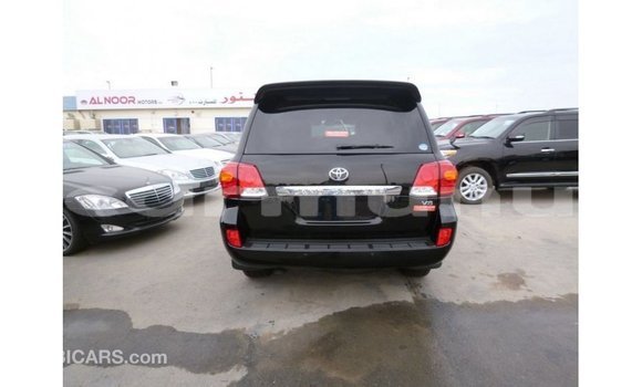 Buy Import Toyota Land Cruiser Black Car in Import - Dubai in Region of Bouenza Buy Import Toyota Land Cruiser Black Car in Import - Dubai in Region of Bouenza