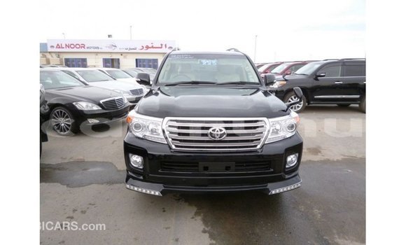 Buy Import Toyota Land Cruiser Black Car in Import - Dubai in Region of Bouenza Buy Import Toyota Land Cruiser Black Car in Import - Dubai in Region of Bouenza