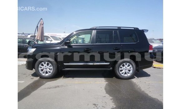 Acheter Import Voiture Toyota Land Cruiser Noir à Import - Dubai, Région de la Bouenza Acheter Import Voiture Toyota Land Cruiser Noir à Import - Dubai, Région de la Bouenza