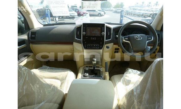 Buy Import Toyota Land Cruiser Black Car in Import - Dubai in Region of Bouenza Buy Import Toyota Land Cruiser Black Car in Import - Dubai in Region of Bouenza