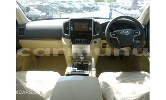 Buy Import Toyota Land Cruiser Black Car in Import - Dubai in Region of Bouenza Buy Import Toyota Land Cruiser Black Car in Import - Dubai in Region of Bouenza