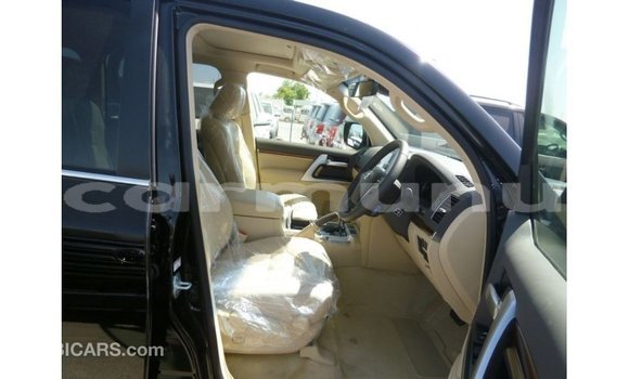 Buy Import Toyota Land Cruiser Black Car in Import - Dubai in Region of Bouenza Buy Import Toyota Land Cruiser Black Car in Import - Dubai in Region of Bouenza