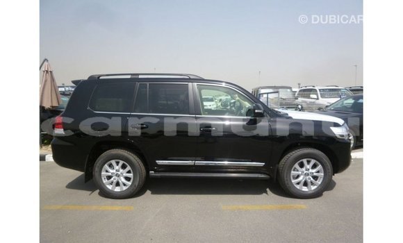 Buy Import Toyota Land Cruiser Black Car in Import - Dubai in Region of Bouenza Buy Import Toyota Land Cruiser Black Car in Import - Dubai in Region of Bouenza